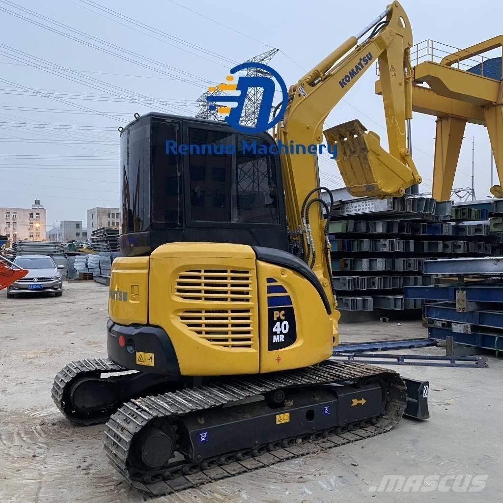 Komatsu PC 40MR 小型挖掘机
