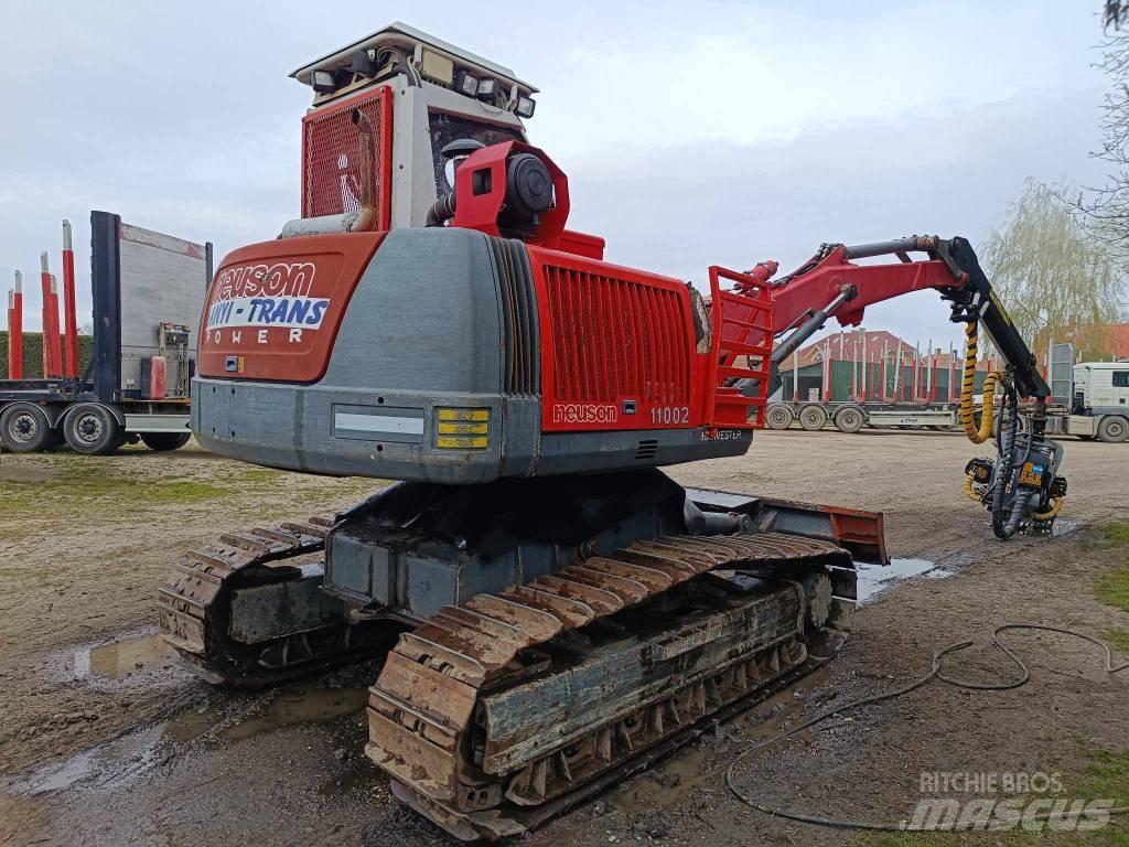 Neuson 11002 HV 收割机