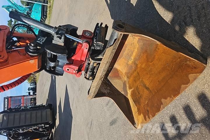 Hitachi ZX 140W-6 轮式挖掘机