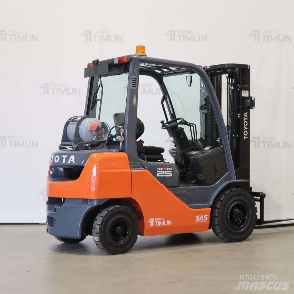 Toyota 02-8FGF25 天然气叉车