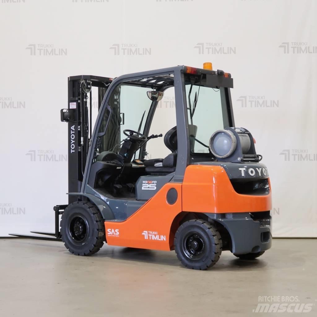 Toyota 02-8FGF25 天然气叉车