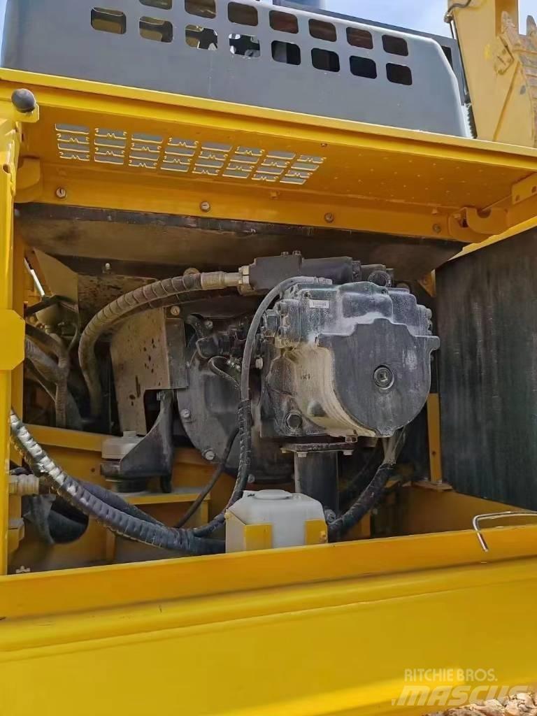 Komatsu 450LC-8 履带挖掘机