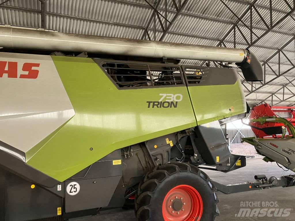 CLAAS Trion 730 联合收割机