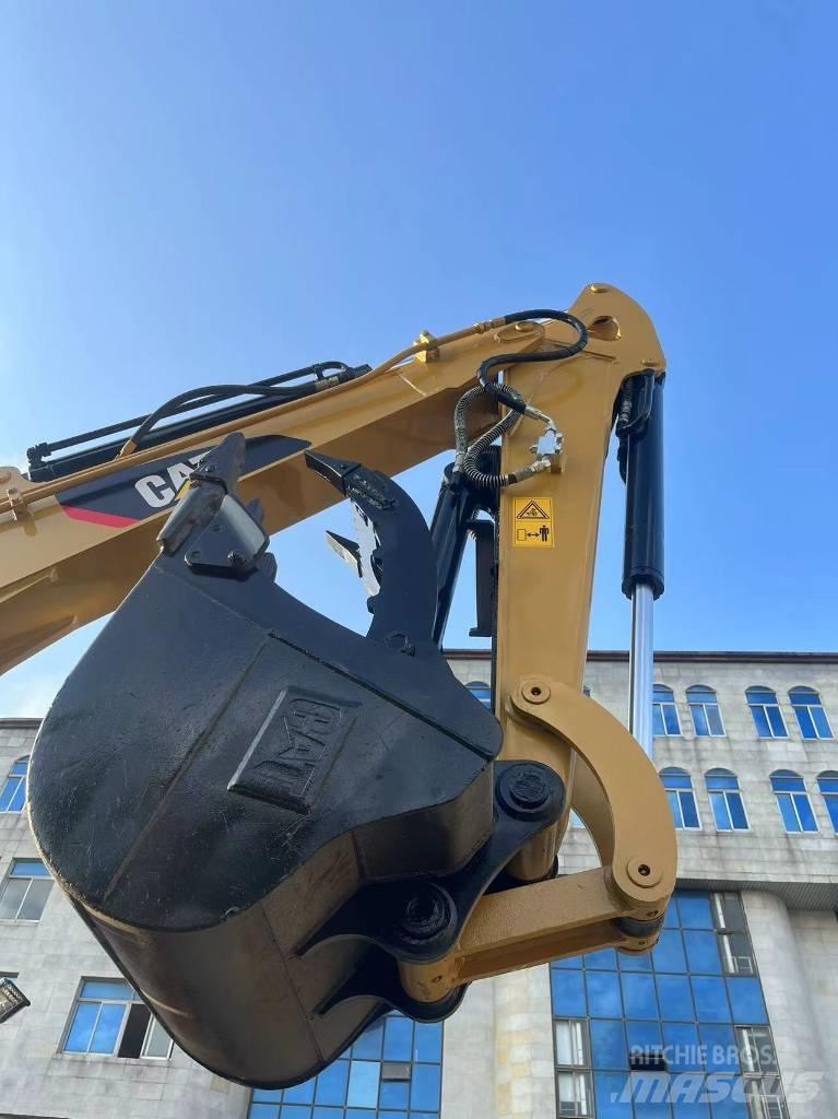 CAT 305.5E2 履带挖掘机