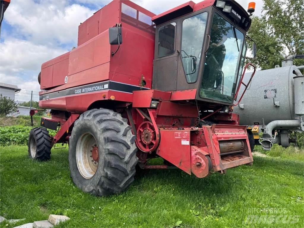 Case IH 1680 Axial 联合收割机