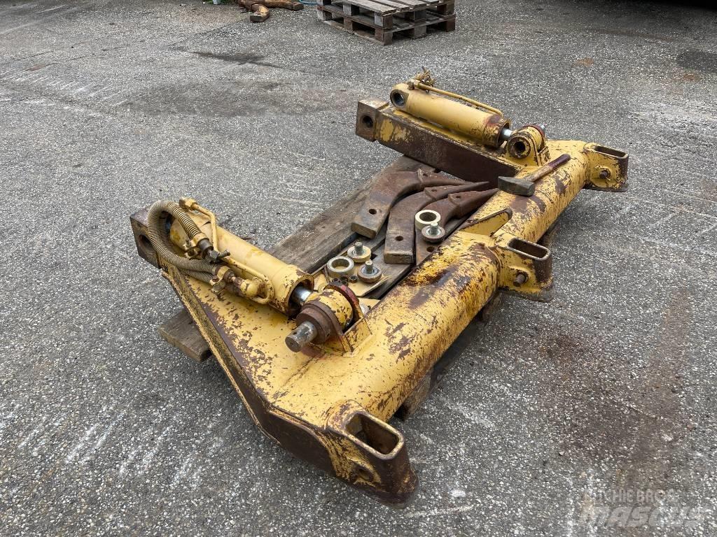 CAT 953 C 松土器