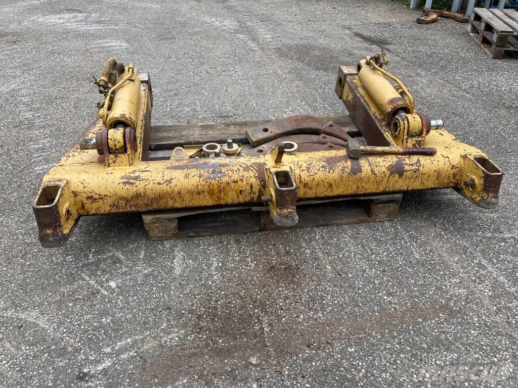 CAT 953 C 松土器