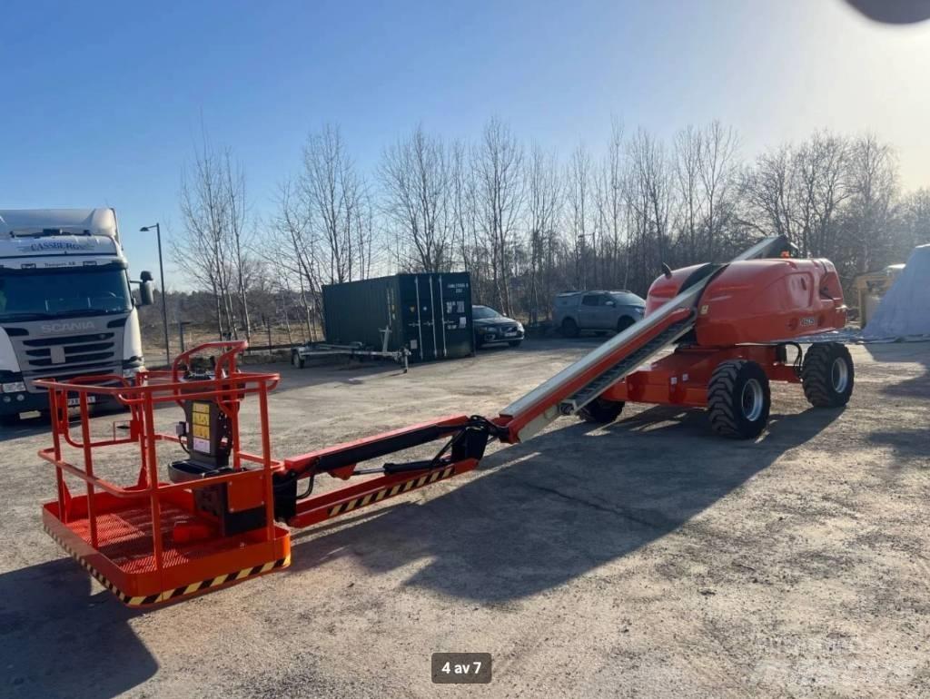 JLG 460 SJ 曲臂高空工作平台
