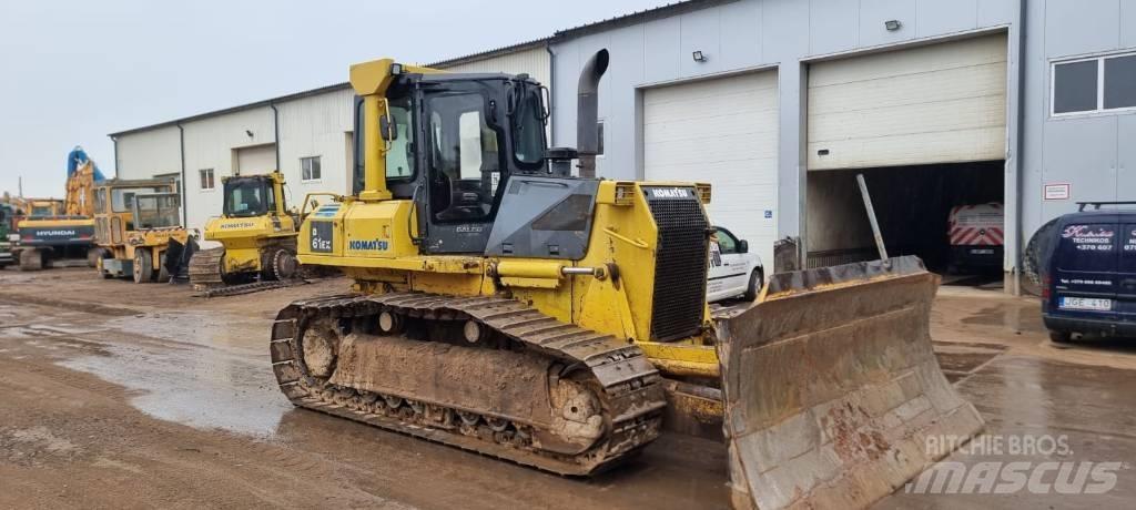 Komatsu D 61 EX-15 履带式推土机