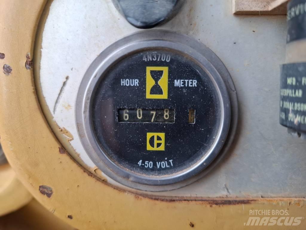 CAT D 4 D 履带式推土机