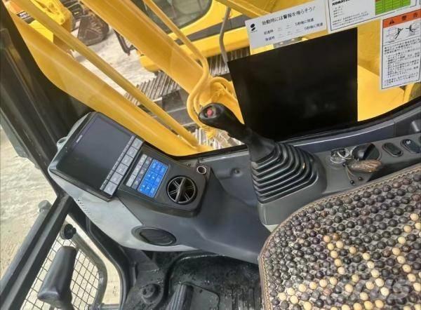 Komatsu PC 200 中型挖掘机