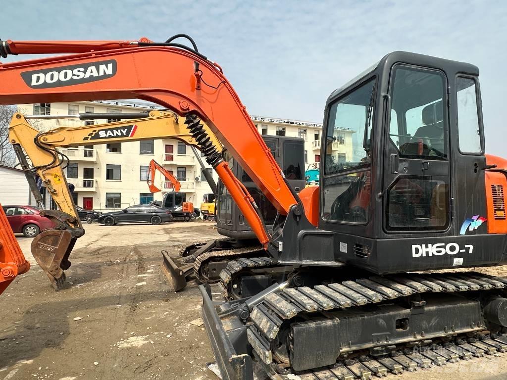 Doosan DH 60 小型挖掘机