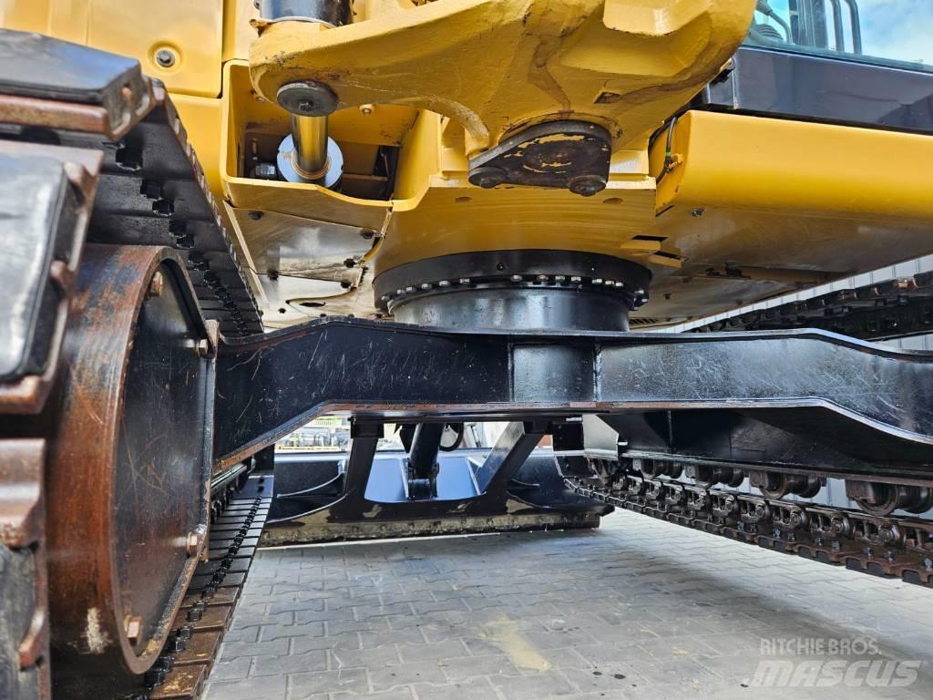 CAT 308 E 2 CR 中型挖掘机