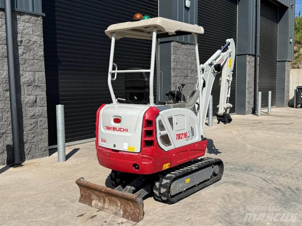 Takeuchi TB 216 小型挖掘机