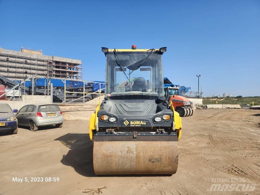 Bomag BW 154 AD-5 双轮压路机