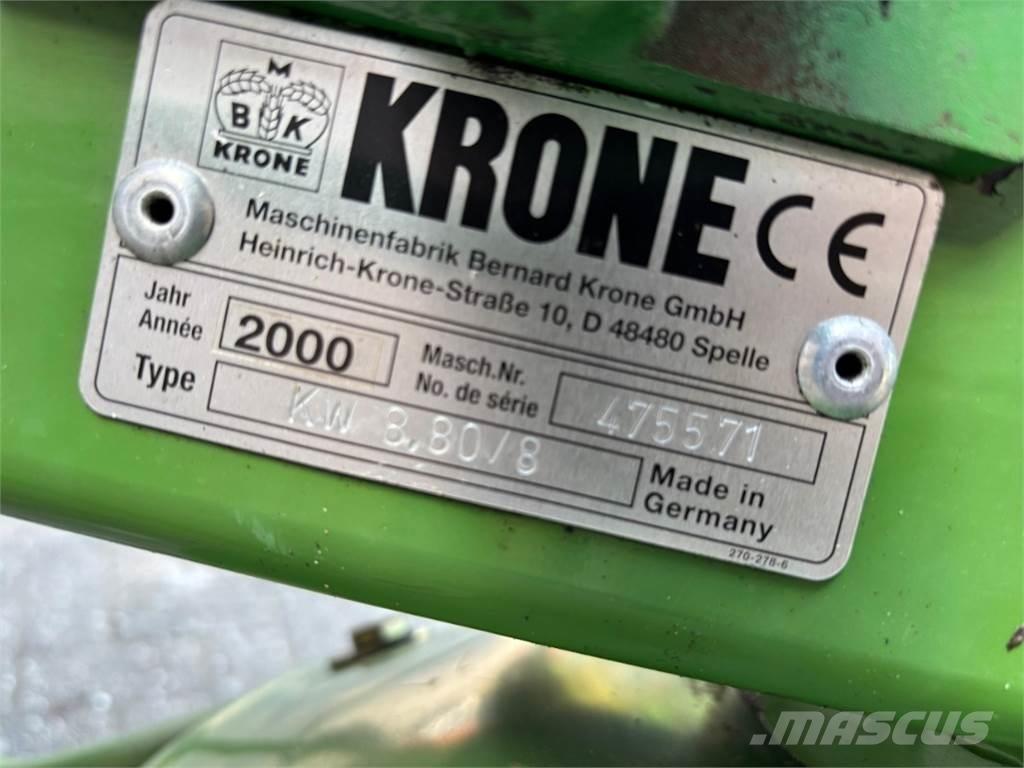 Krone KW 8.80/8 犁耙和摊草机