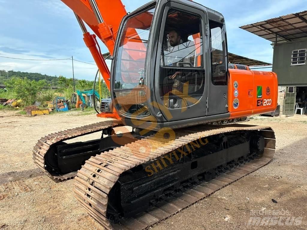 Hitachi EX 200-5 履带挖掘机