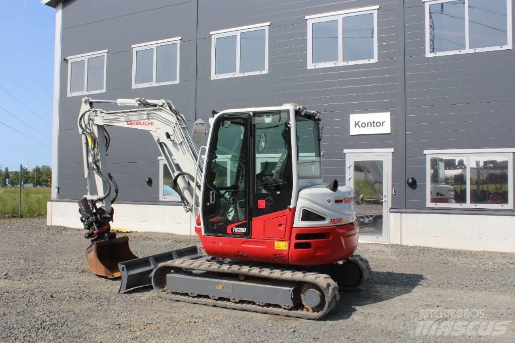 Takeuchi TB 260 小型挖掘机