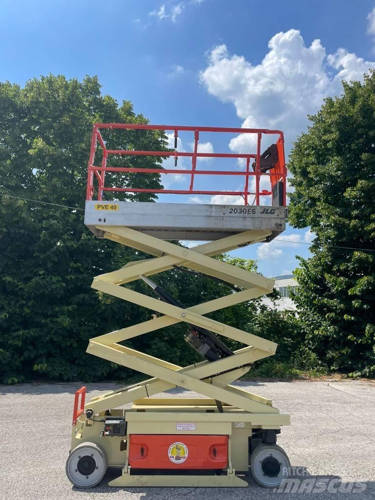 JLG 2030 ES 剪叉式升降机