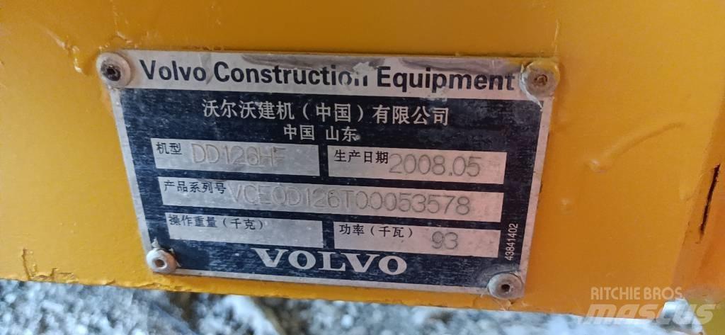 Volvo DD126HF 双轮压路机