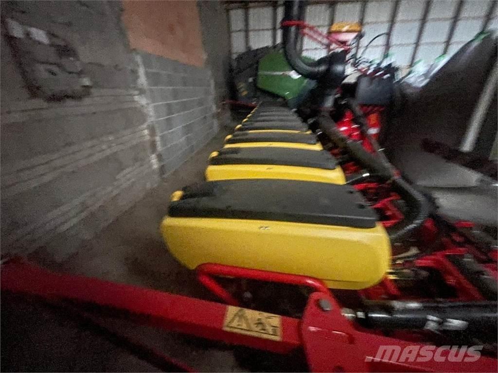 Väderstad TPV 12 精密播种机