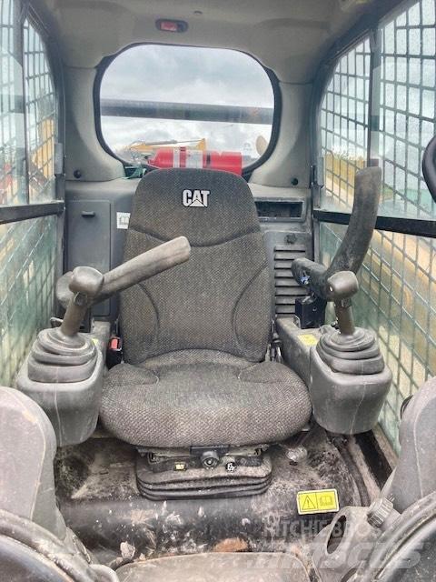 CAT 259 D 滑移装载机