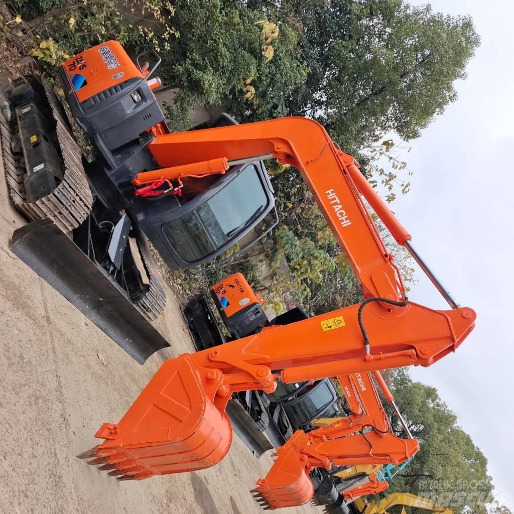 Hitachi ZX 75 中型挖掘机