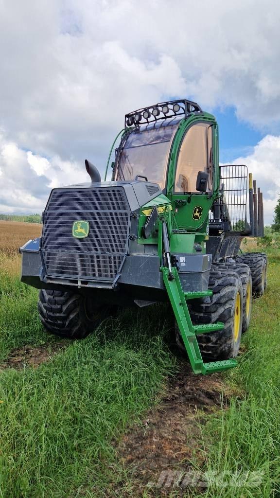 John Deere 1010G 集运机