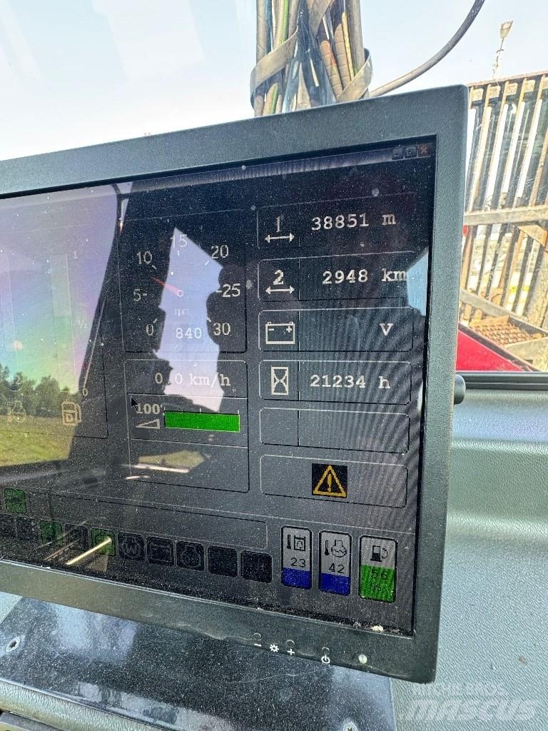 Komatsu 840.4 集运机