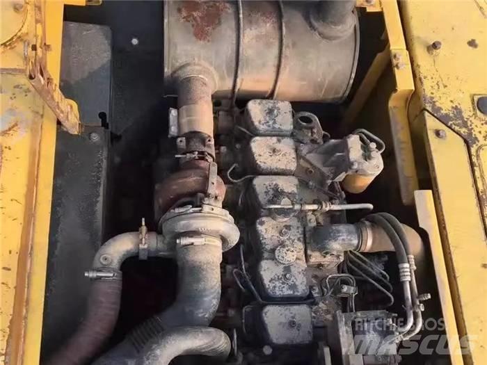 Komatsu PC 200-7 履带挖掘机
