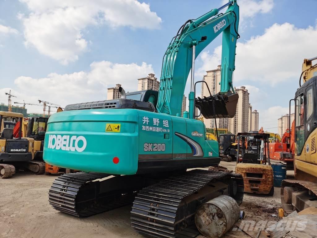 Kobelco SK 200 履带挖掘机