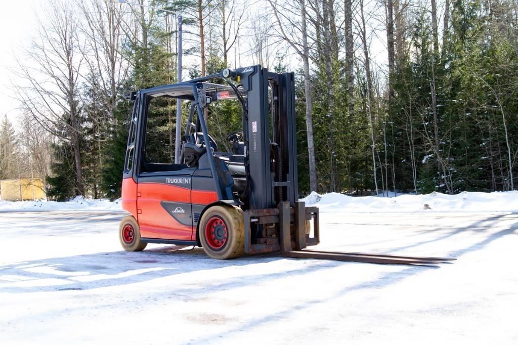 Linde E50 电动叉车