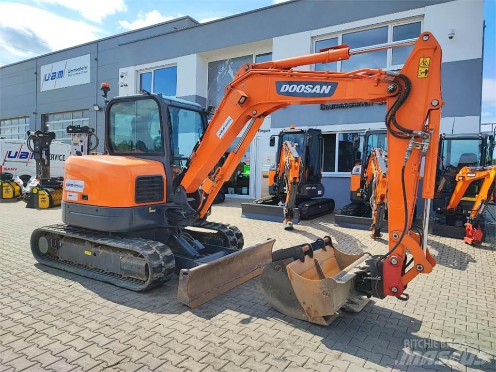 Doosan DX62R-3 小型挖掘机
