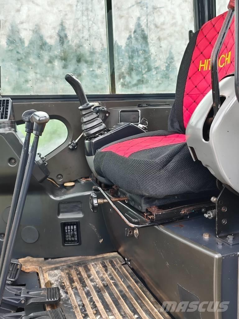 Hitachi ZX 50 U-3 小型挖掘机