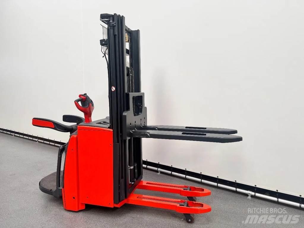 Linde L 14 AP 手推堆垛车