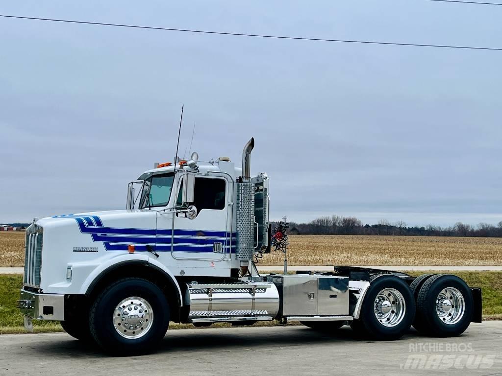 Kenworth T 800 牵引车