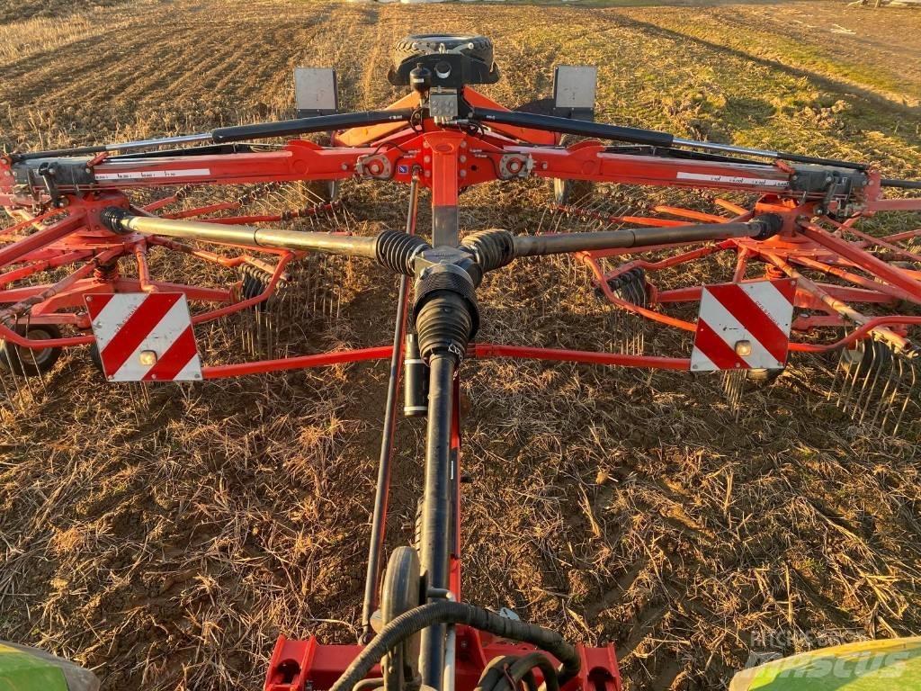 Kuhn GA 8731 犁耙和摊草机