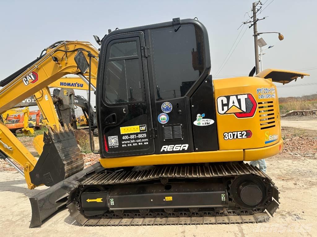CAT 307E2 中型挖掘机