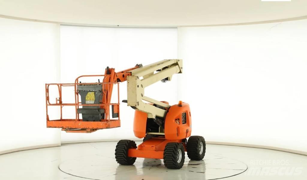 JLG 450 AJ II 曲臂高空工作平台