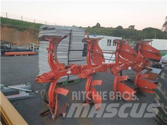 Kuhn 375E 传统犁