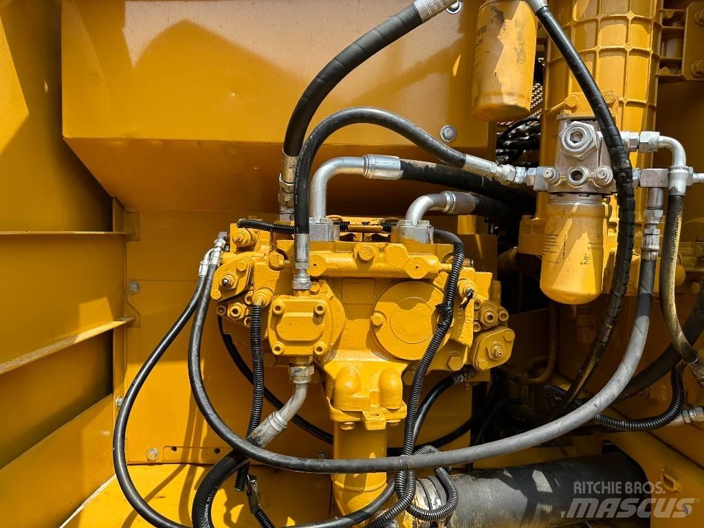 CAT CAT320C 中型挖掘机