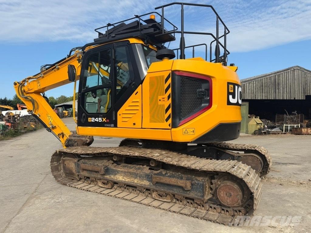 JCB 245 XLR 履带挖掘机