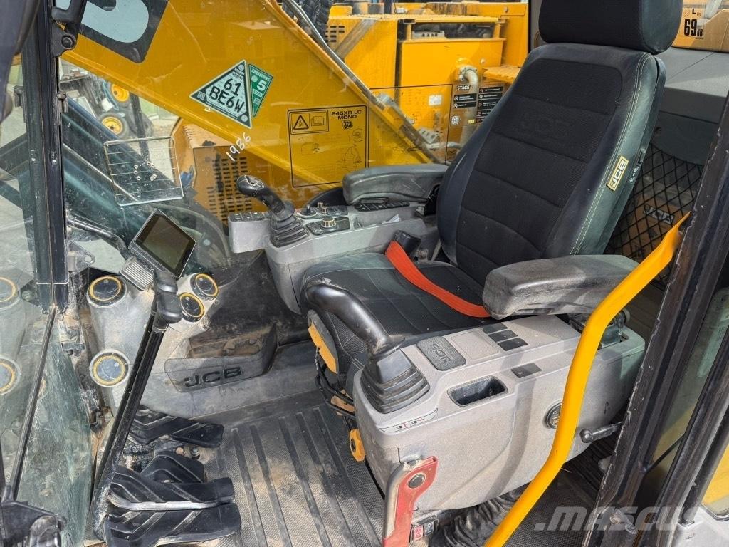 JCB 245 XLR 履带挖掘机