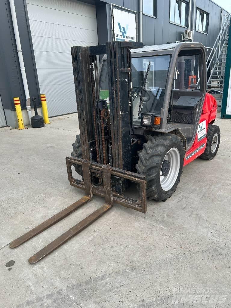 Manitou MH 25.4 越野叉车|叉装车