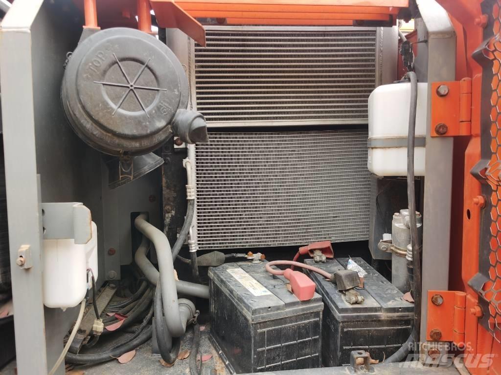 Hitachi ZX 120 履带挖掘机
