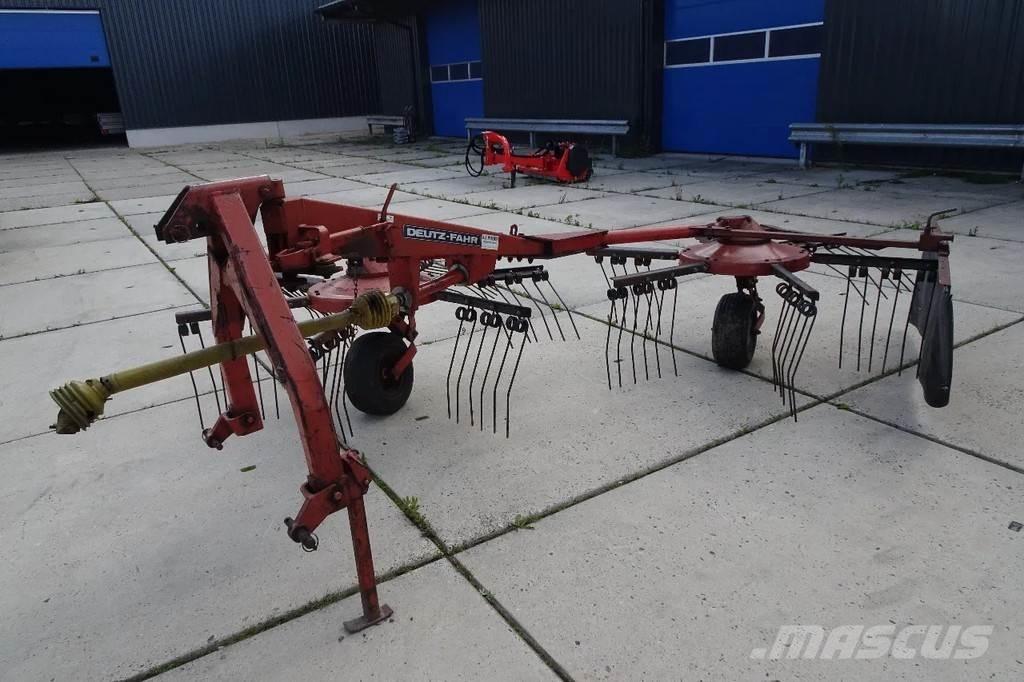 Deutz KS200DN hark 料堆整形机