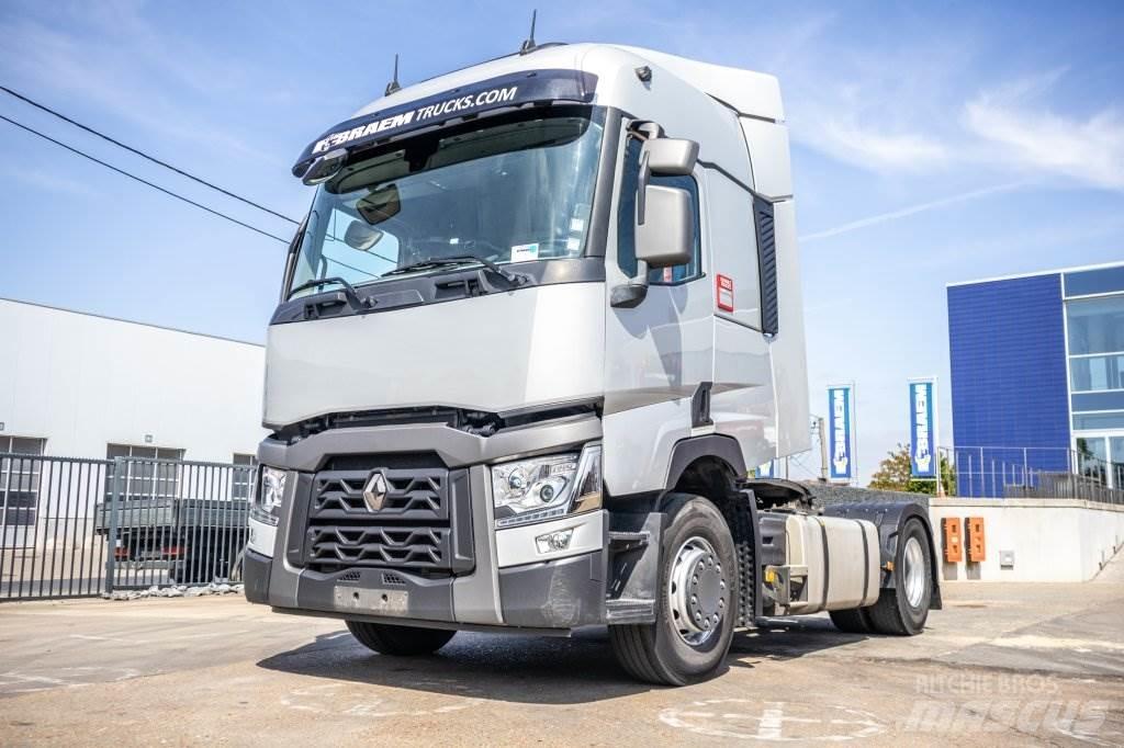 Renault T440 牵引车