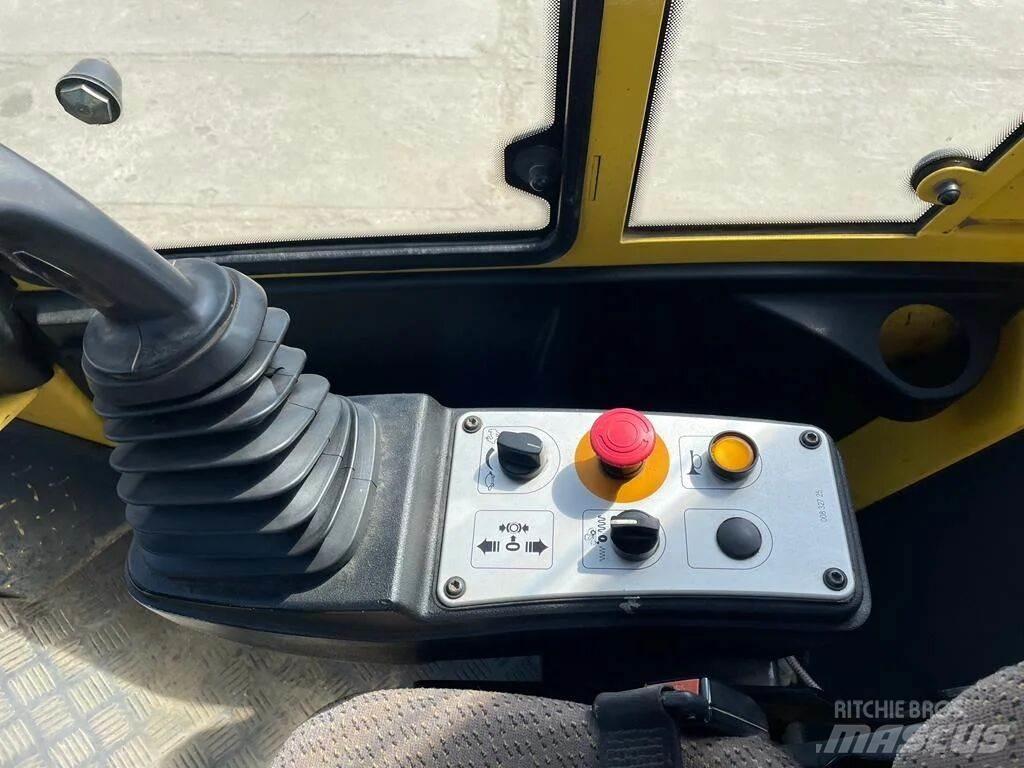 Bomag BW213 DH-4 单轮压路机