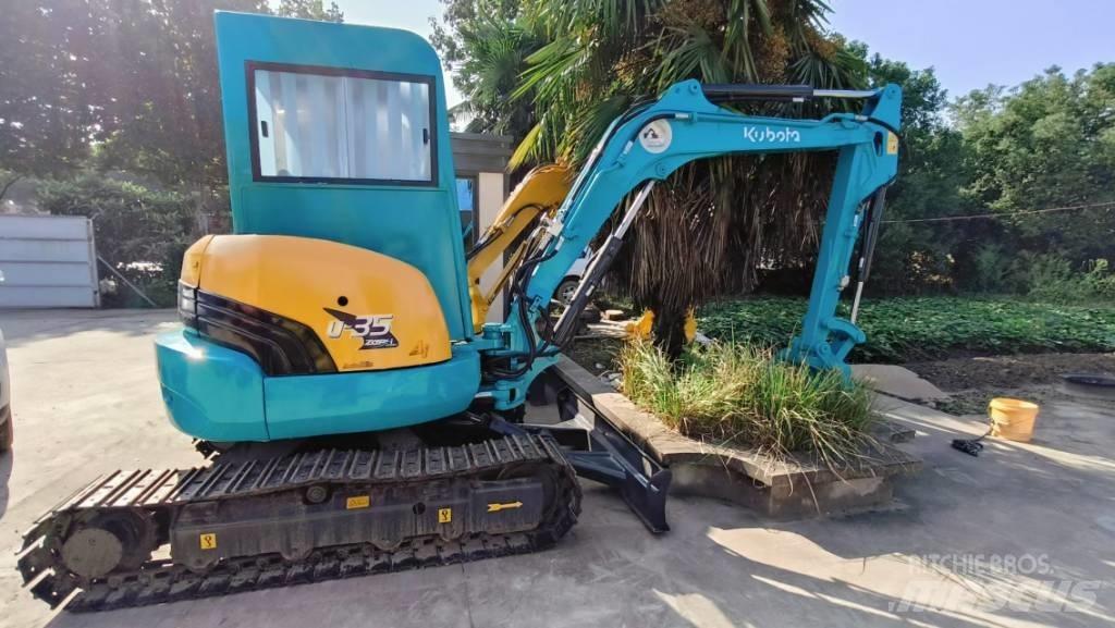 Kubota U 35 小型挖掘机