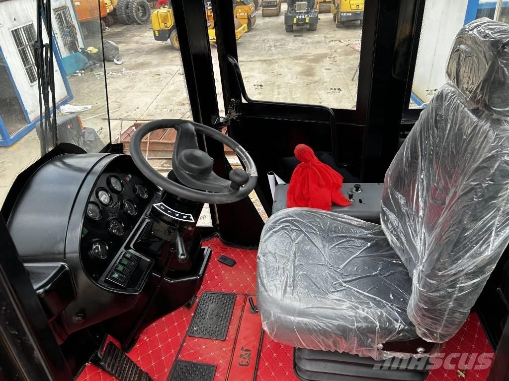 CAT 966H 轮式装载机